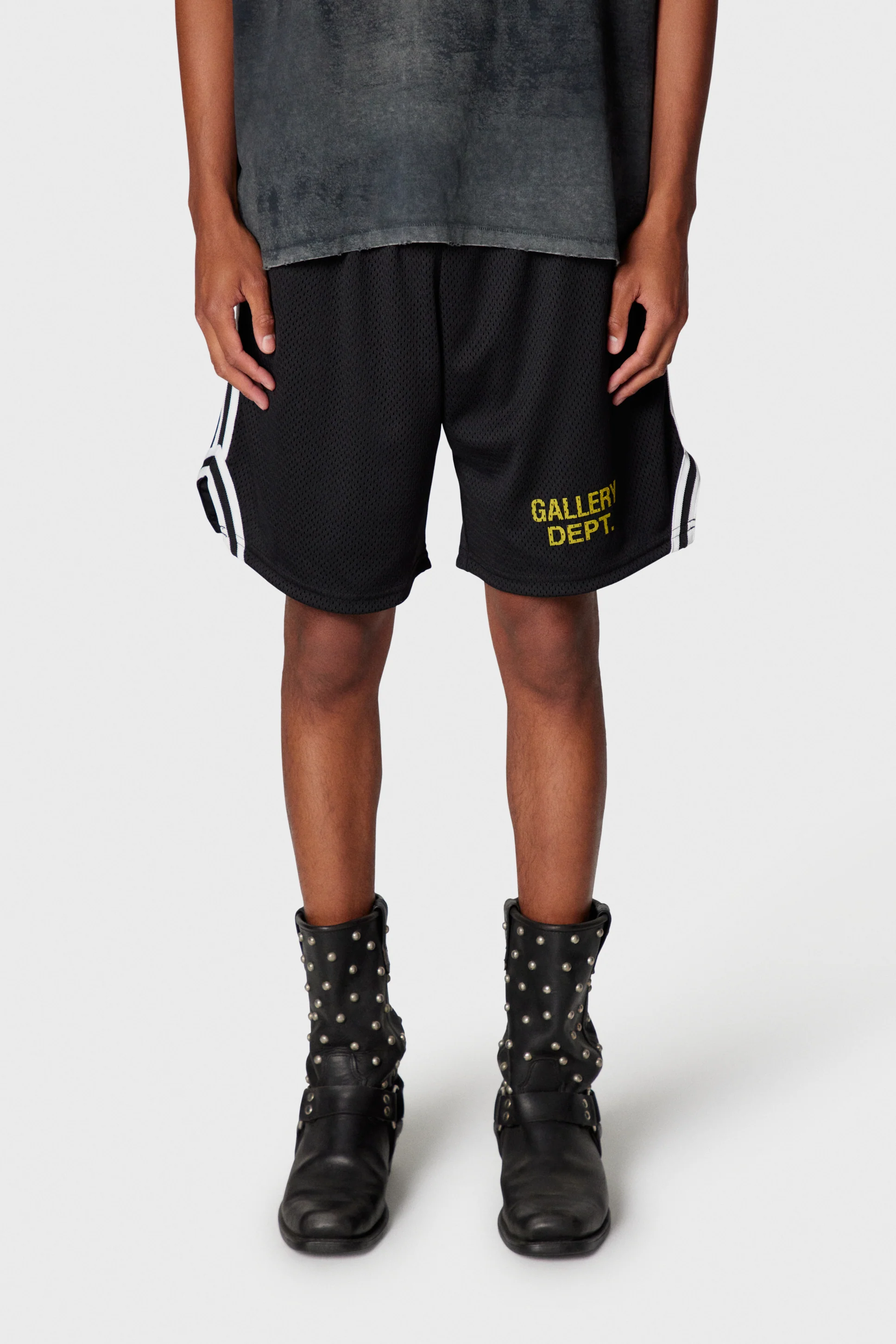 VENICE COURT SHORTS - Image 3