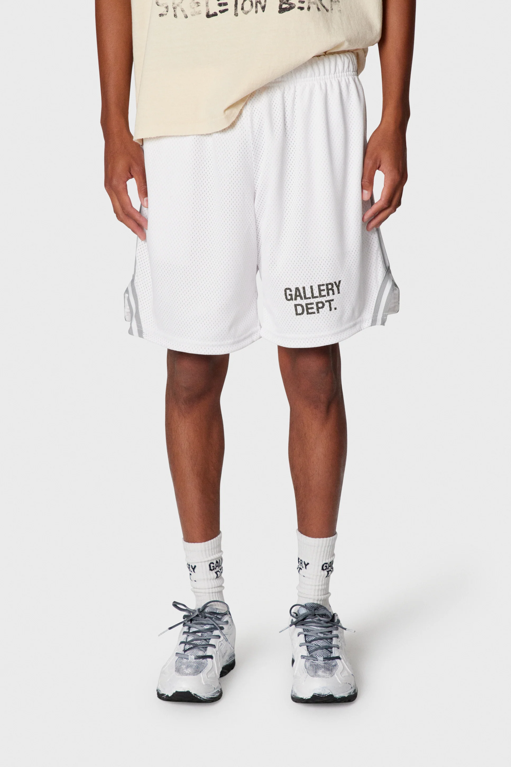 VENICE COURT SHORTS - Image 3